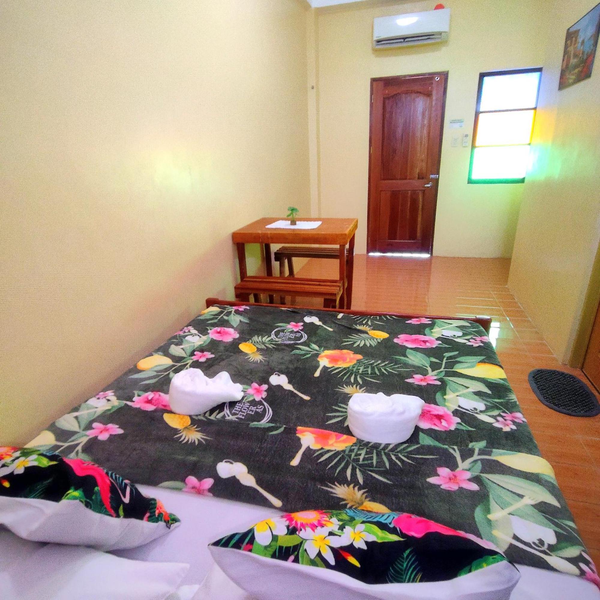 Pamujo Hostel Baclayon Phòng bức ảnh